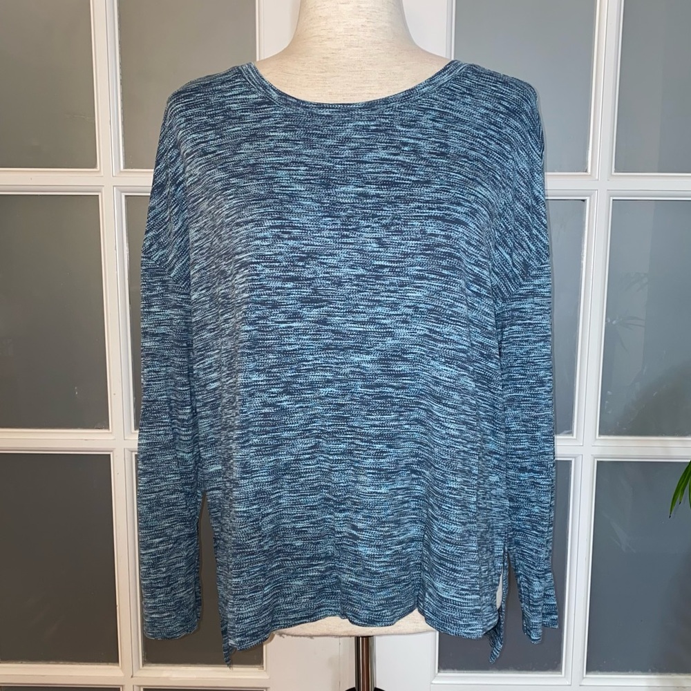 EUC Women’s Size Medium, G4 Free Blue & Green Heather Long Sleeve Crew Neck Top